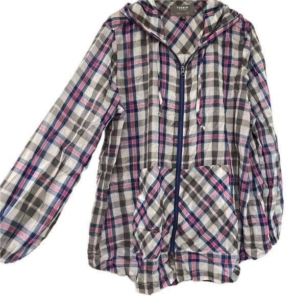 Torrid Lightweight Blue & Pink Plaid Jacket - Size 2X - Picture 3 of 5